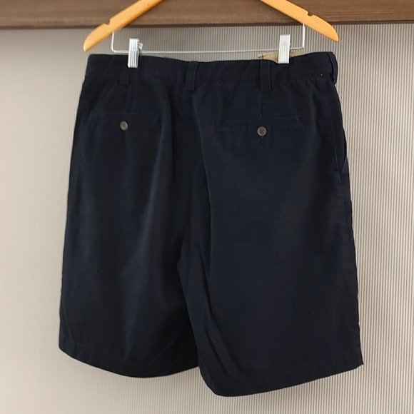 *Geoffrey Beene* Navy Golf Shorts (Waist 36) -- EUC** - Picture 2 of 3